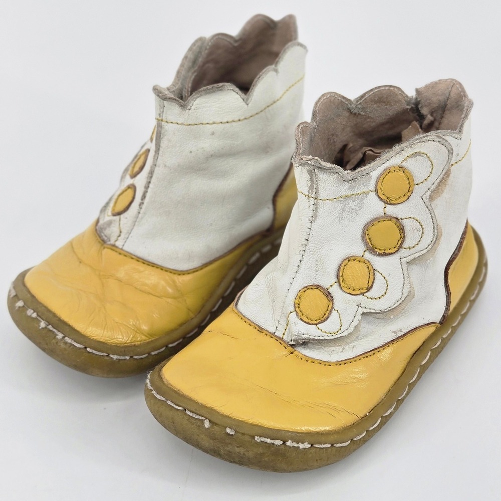 Livie & Luca Tiempo White Yellow Scalloped Button Leather Boots Toddler 8 H2F